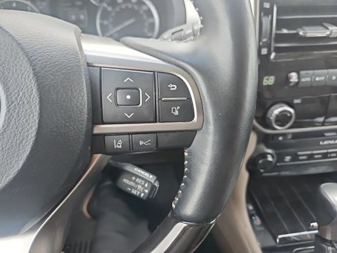 Used 2023 Lexus GX 460 Premium w/ Accessory Package AWD/4WD image 40