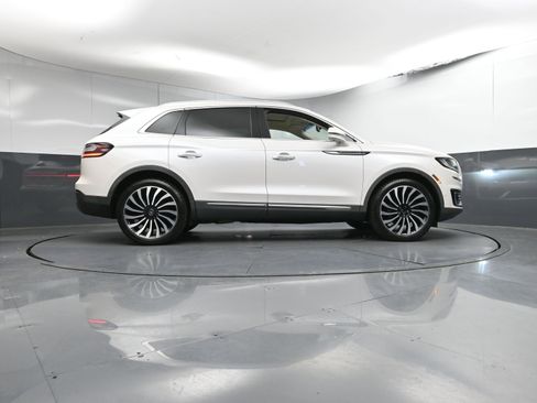 Used 2019 Lincoln Nautilus Black Label image 32