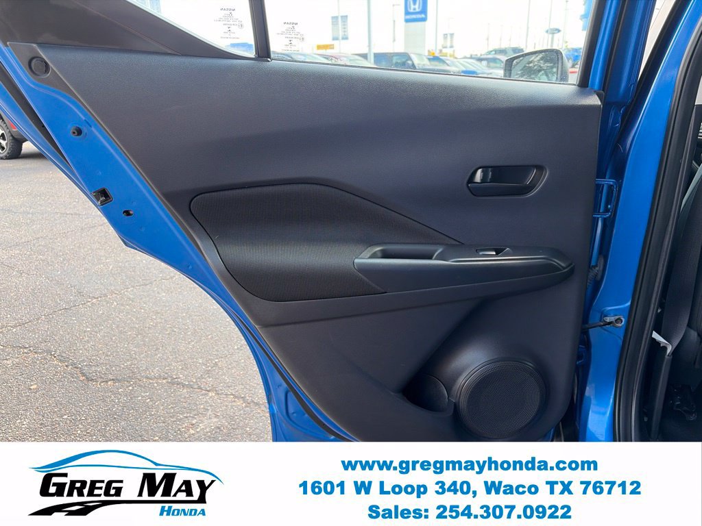 Used 2021 Nissan Kicks S FWD image 17