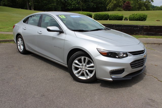 Used 2018 Chevrolet Malibu LT FWD image 1