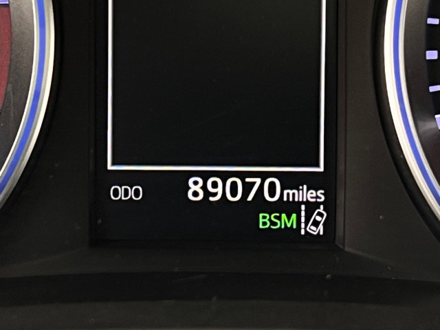 Used 2018 Toyota Highlander Limited AWD/4WD image 18