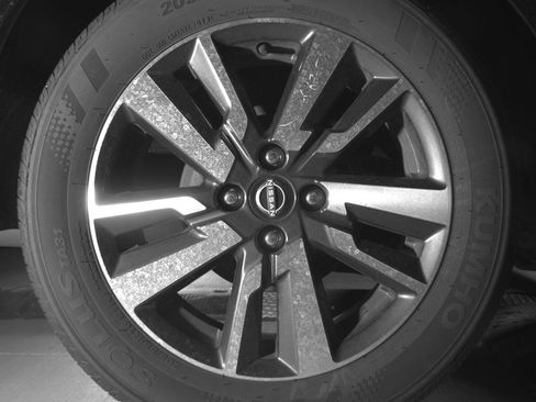 Used 2025 Nissan Versa SV image 15