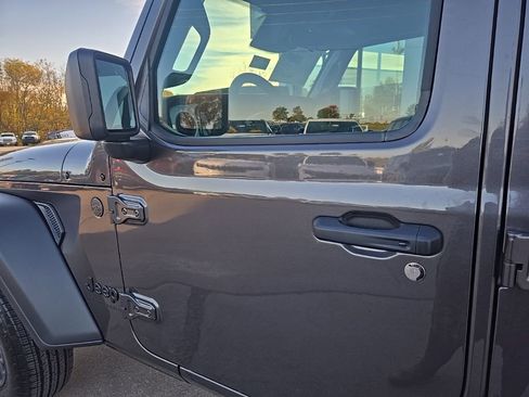 New 2026 Jeep Wrangler Unlimited Sport AWD/4WD image 29