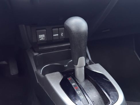 Used 2015 Honda Fit EX image 32