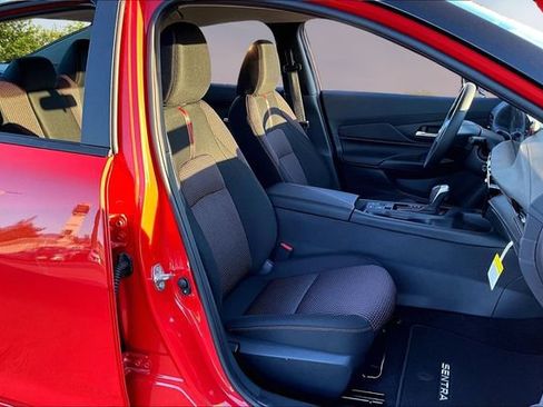 New 2026 Nissan Sentra SR w/ Floor Mat Package FWD image 10