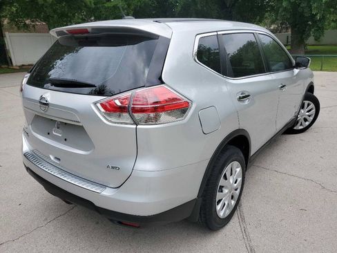 Used 2015 Nissan Rogue S image 6