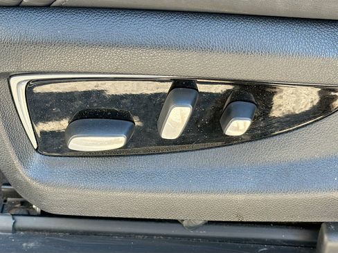 Used 2020 Cadillac Escalade Luxury image 26