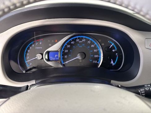 Used 2013 Toyota Sienna XLE image 16