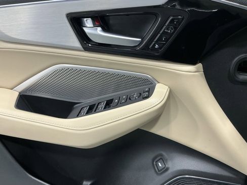 Used 2022 Acura MDX SH-AWD w/ Technology Package image 17