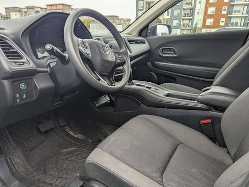 Used 2021 Honda HR-V EX image 11