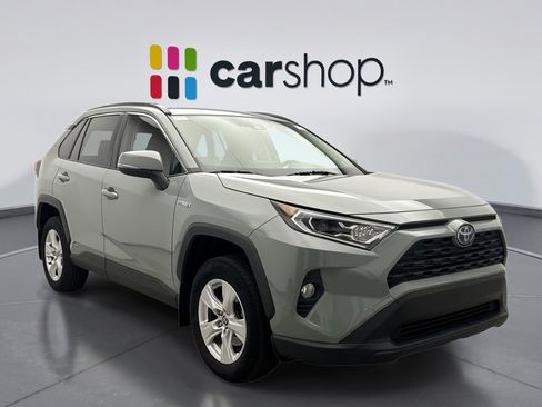 Used 2021 Toyota RAV4 XLE w/ Convenience Package AWD/4WD image 7