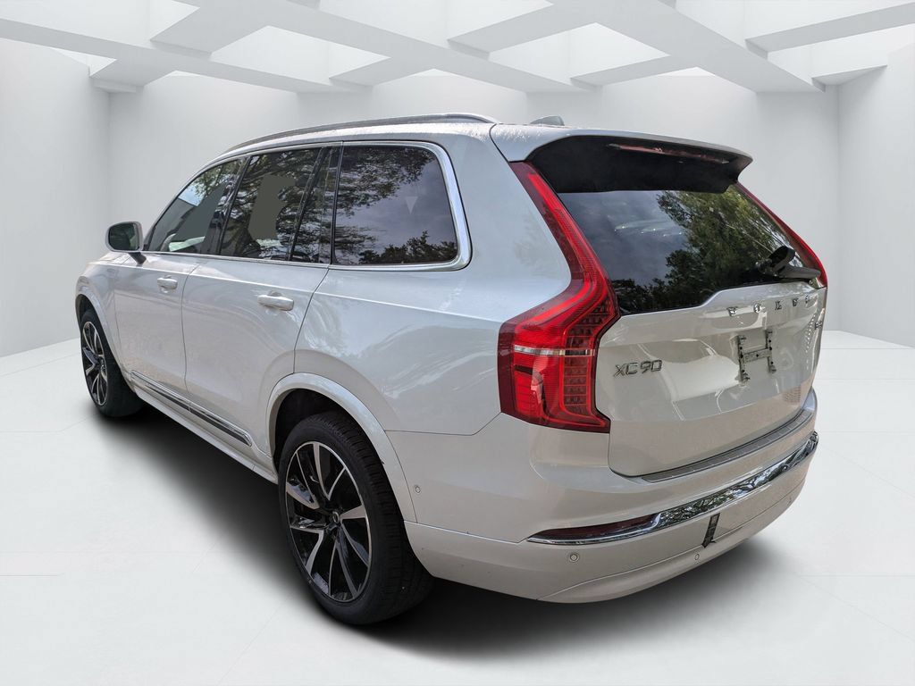 Certified 2023 Volvo XC90 B6 Plus w/ Protection Package AWD/4WD image 5