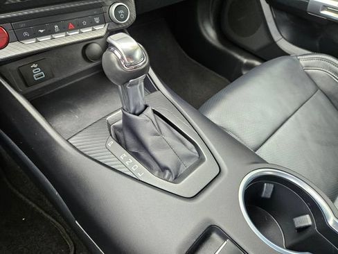 Used 2025 Ford Mustang Premium RWD image 36