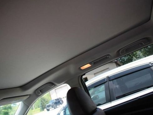 Used 2019 Subaru Ascent Touring AWD/4WD image 12