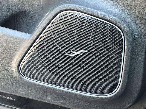 New 2025 Mercedes-Benz GLB 35 AMG 4MATIC image 36