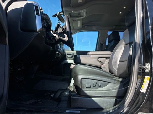 Used 2017 Chevrolet Silverado 1500 LT w/ All Star Edition image 15