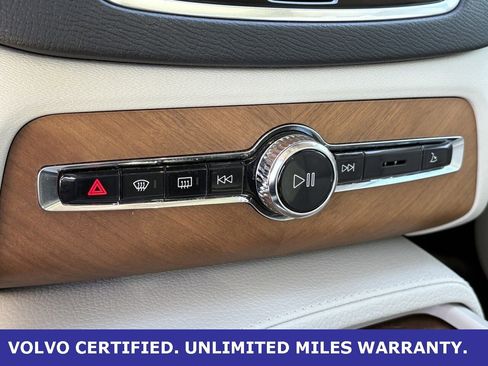 Certified 2022 Volvo XC90 T6 Momentum w/ Advanced Package image 22