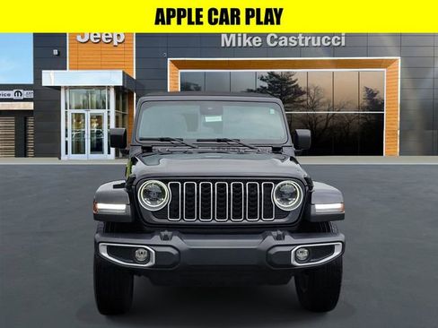 Used 2024 Jeep Wrangler Unlimited Sahara AWD/4WD image 2