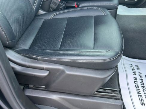 Used 2024 Chevrolet Silverado 1500 LT image 31