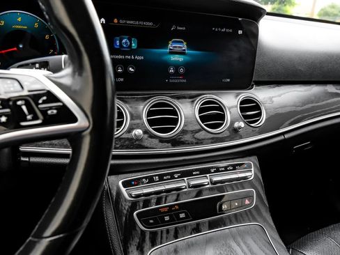 Used 2021 Mercedes-Benz E 350 4MATIC Sedan w/ Premium Package image 29