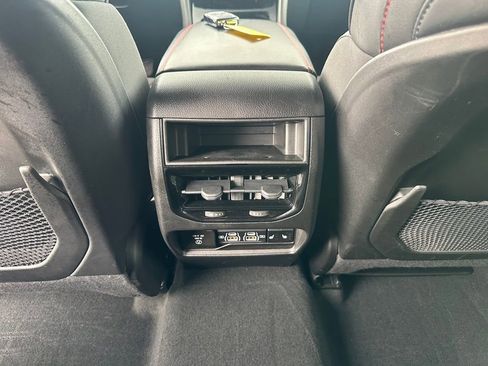 Used 2022 Jeep Grand Cherokee Trailhawk w/ Luxury Tech Group III image 24