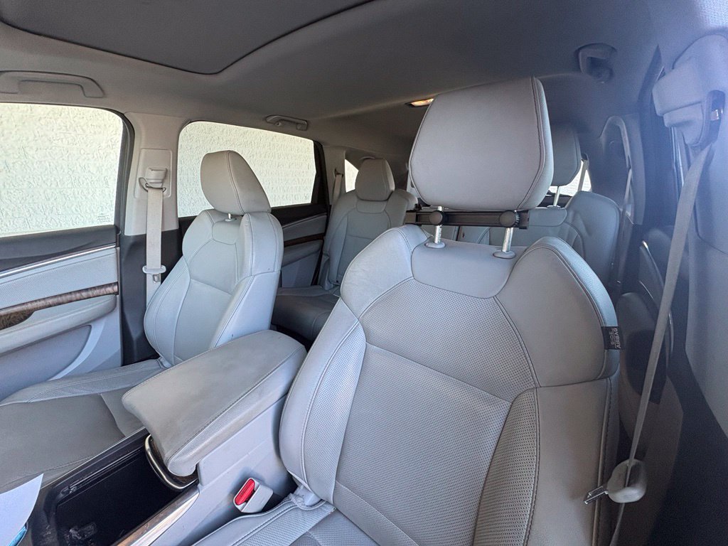 Used 2019 Acura MDX w/ Technology Package AWD/4WD image 2