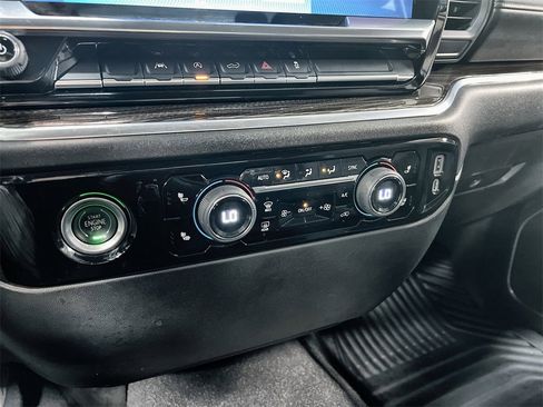 Used 2022 Chevrolet Silverado 1500 LT image 33