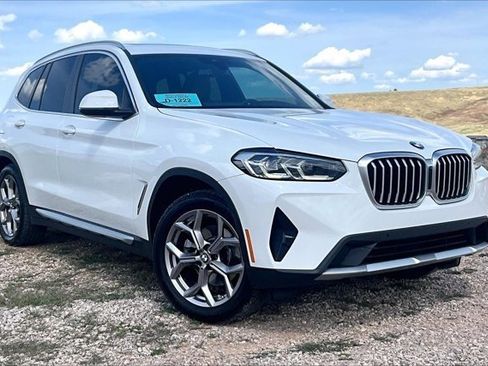Used 2022 BMW X3 xDrive30i w/ Premium Package AWD/4WD image 3