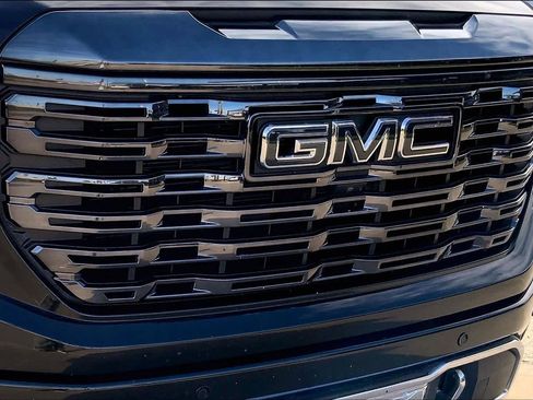 Used 2023 GMC Sierra 1500 Denali Ultimate AWD/4WD image 29