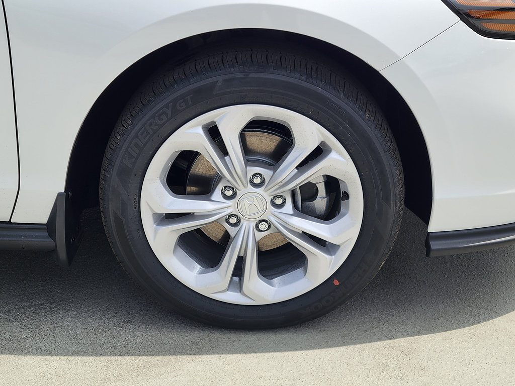 New 2026 Honda Accord LX image 5