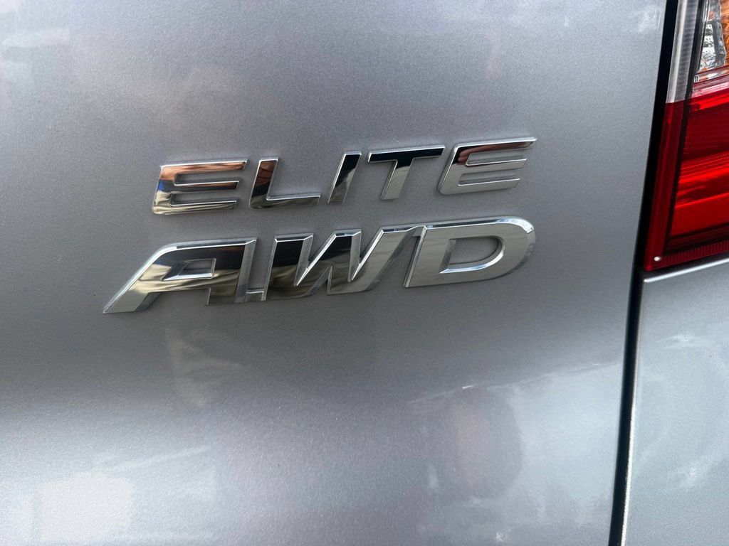 Used 2021 Honda Pilot Elite image 14