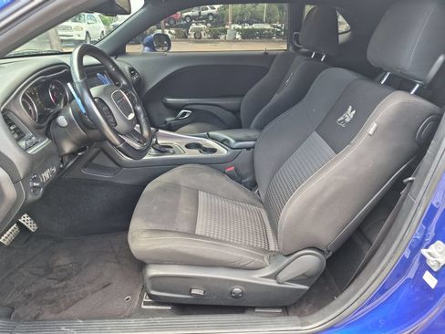 Used 2022 Dodge Challenger R/T Scat Pack RWD image 18