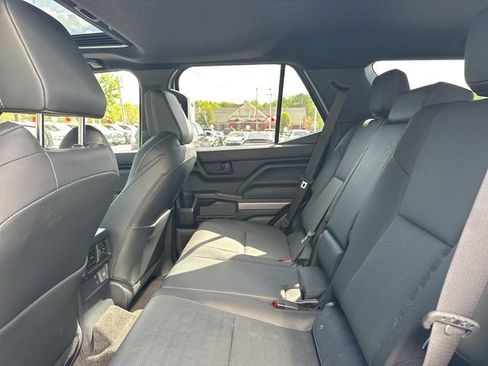 Used 2025 Toyota 4Runner TRD Off-Road Premium image 13