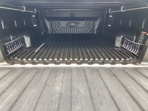Used 2023 Chevrolet Silverado 1500 LT AWD/4WD image 33