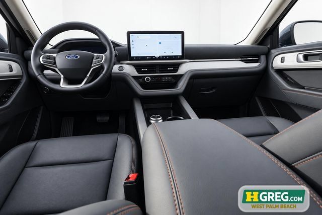 Used 2026 Ford Explorer Active w/ Active Comfort Package RWD image 15