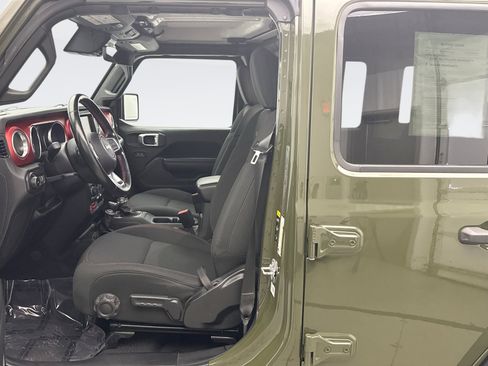 Used 2021 Jeep Wrangler Unlimited Rubicon image 11