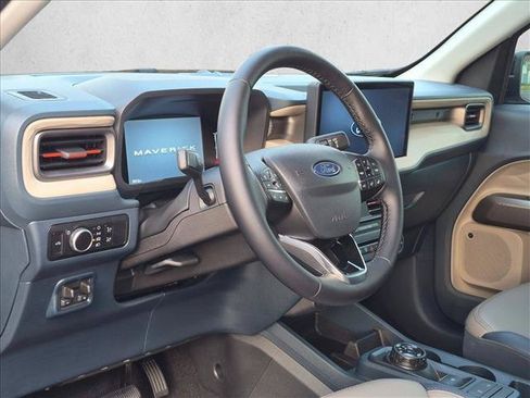 Used 2025 Ford Maverick Lariat w/ 4K Tow Package AWD/4WD image 2