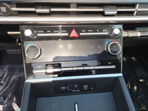 Used 2025 Hyundai Santa Fe XRT AWD/4WD image 21