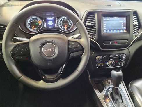 Used 2020 Jeep Cherokee Latitude Plus FWD image 22