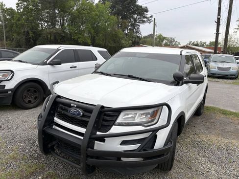 Used 2018 Ford Explorer 4WD Police Interceptor image 3