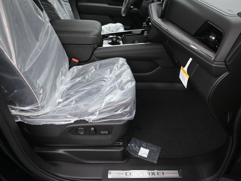 New 2026 Chevrolet Tahoe Premier AWD/4WD image 36