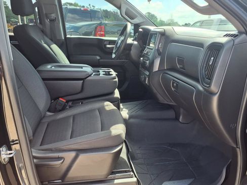 Used 2024 Chevrolet Silverado 1500 Custom AWD/4WD image 18