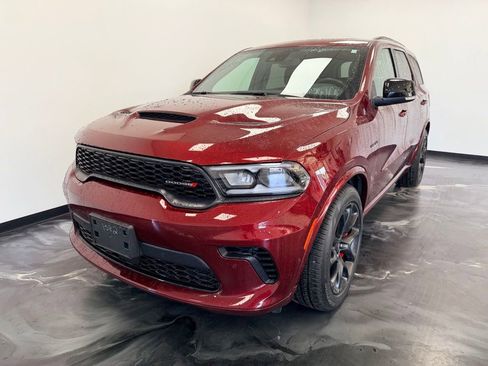 Used 2024 Dodge Durango R/T w/ Tow 'N Go Group AWD/4WD image 4