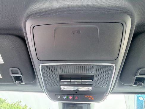 New 2026 Chevrolet Equinox RS w/ Convenience Package III FWD image 18