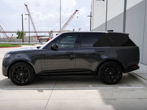 Used 2023 Land Rover Range Rover Autobiography AWD/4WD image 5