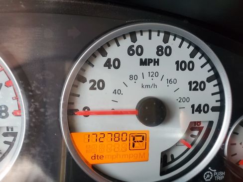 Used 2014 Nissan Xterra PRO-4X w/ Pro-4x Leather Package AWD/4WD image 24