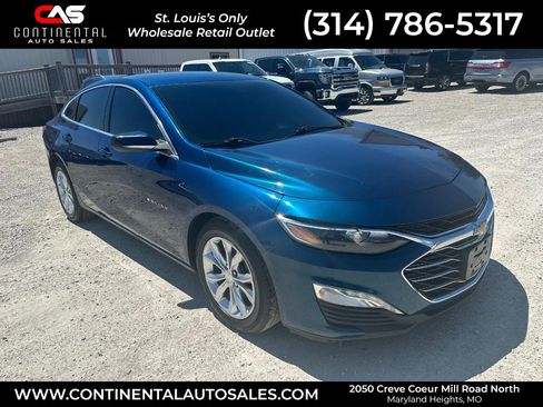 Used 2019 Chevrolet Malibu LT FWD image 1