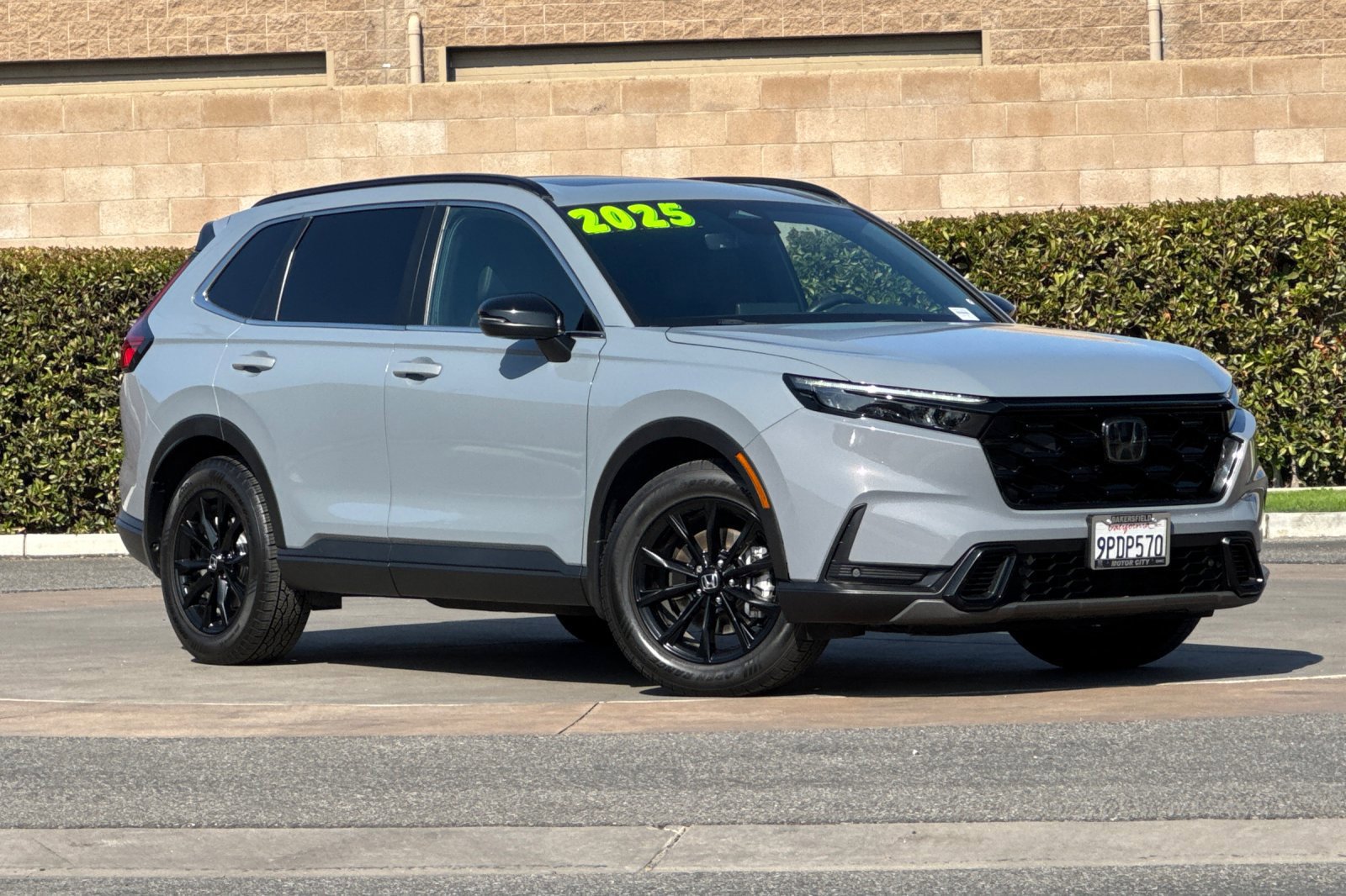 Used 2025 Honda CR-V Sport-L image 2