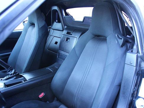 Used 2017 MAZDA MX-5 Miata Sport image 9