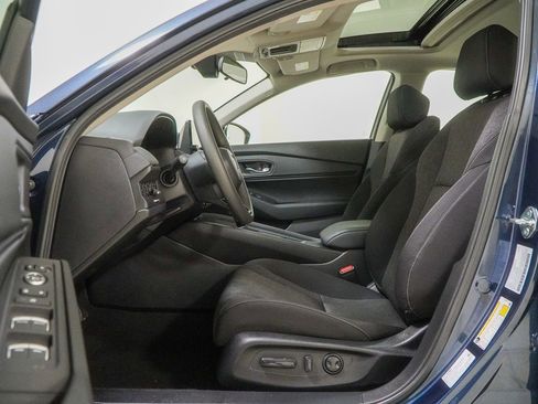 Certified 2025 Honda Accord SE image 20